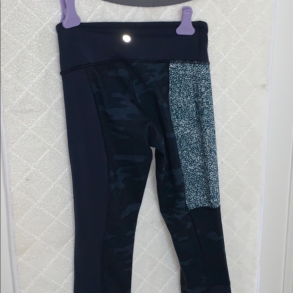 Lululemon wonder from down under leggings - Picture 3 of 4